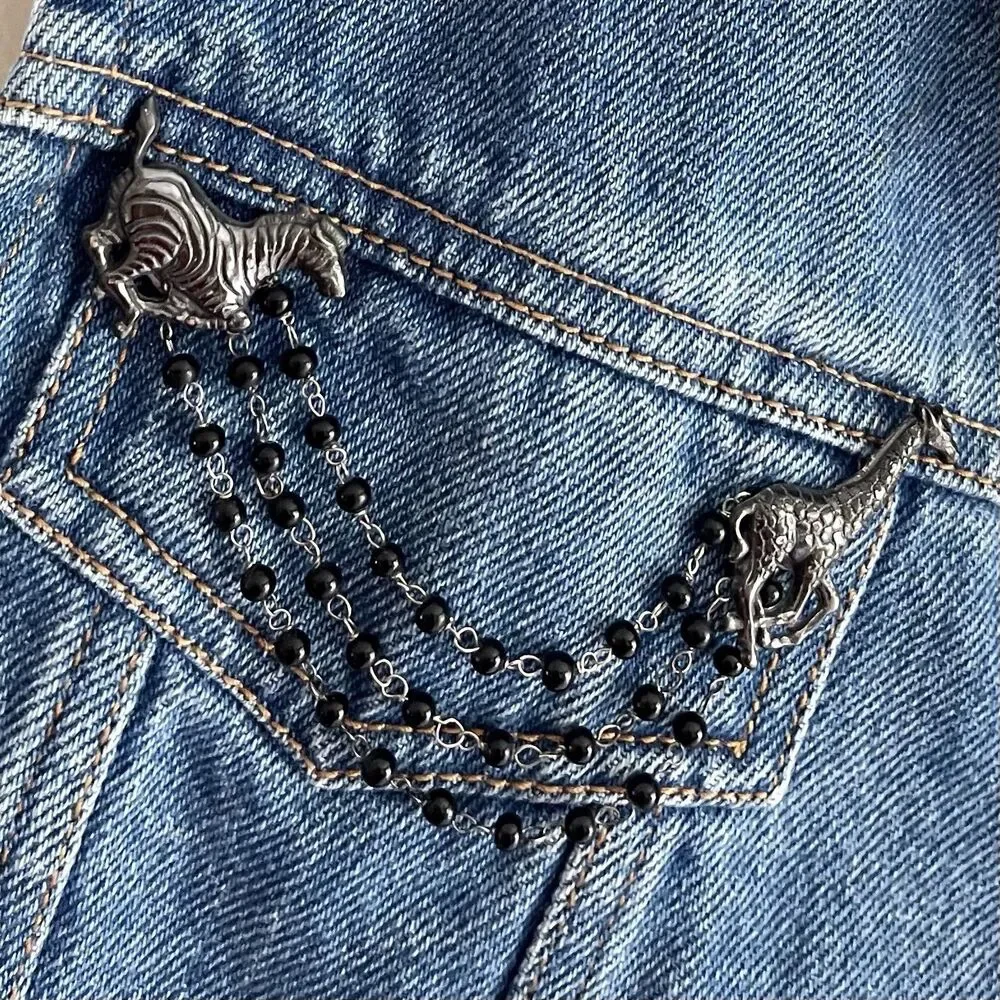 Vintage Sleeveless Jean Jacket Size L Vest Animals Pins Blue Denim 80s Music